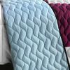 [Sweet Berry Smack] 3PC Vermicelli-Quilted Patchwork Quilt Set (Full/Queen Size)